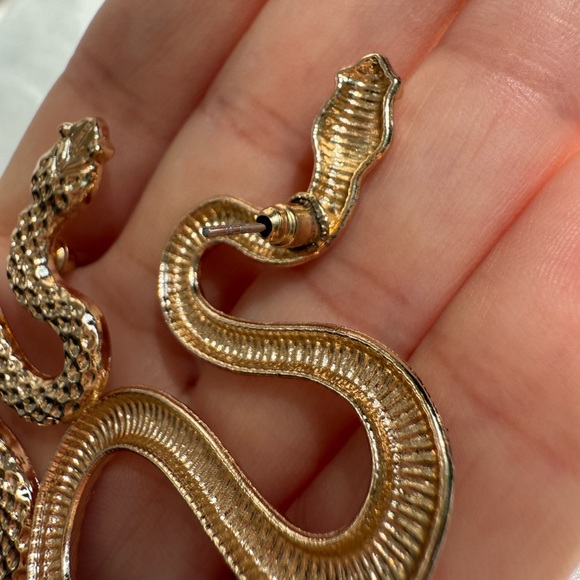 Anthropologie new!  serpent Snake gold Earrings - Picture 4 of 9